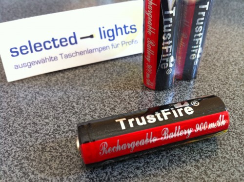 UltraFire 2x Li-Ionen Akku 3,7 V Typ Trustfire 14500 wie Mignon AA Batterie